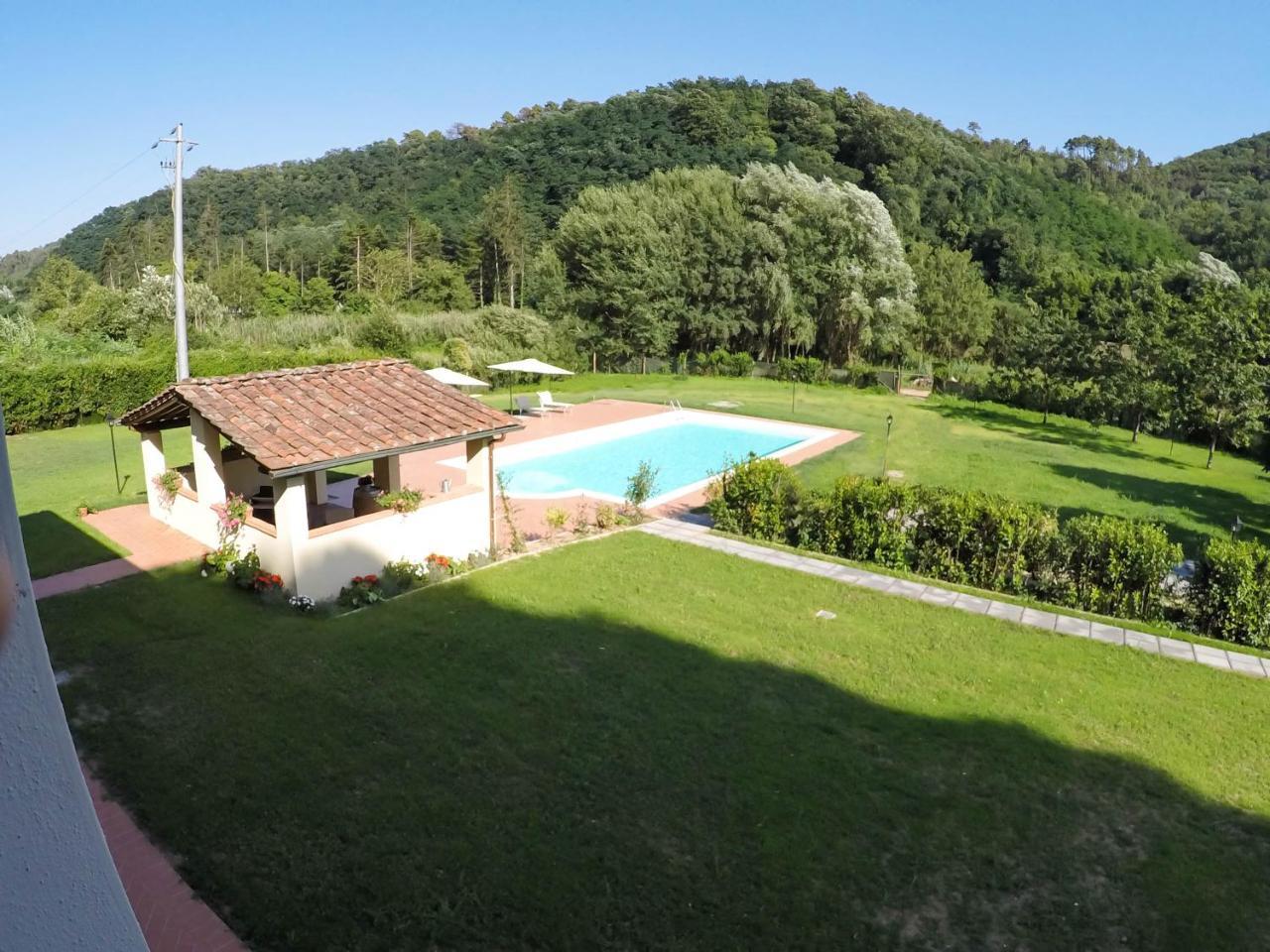 Casale La Fata -Tipico Toscano Immerso Nelle Colline Tra Lucca E Versilia, 6 Appartamenti Indipendenti Camaiore Dış mekan fotoğraf