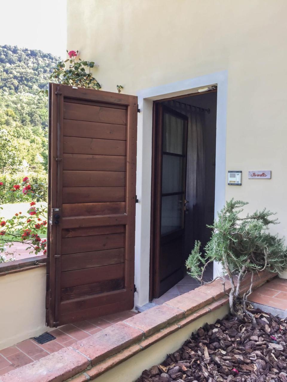 Casale La Fata -Tipico Toscano Immerso Nelle Colline Tra Lucca E Versilia, 6 Appartamenti Indipendenti Camaiore Dış mekan fotoğraf