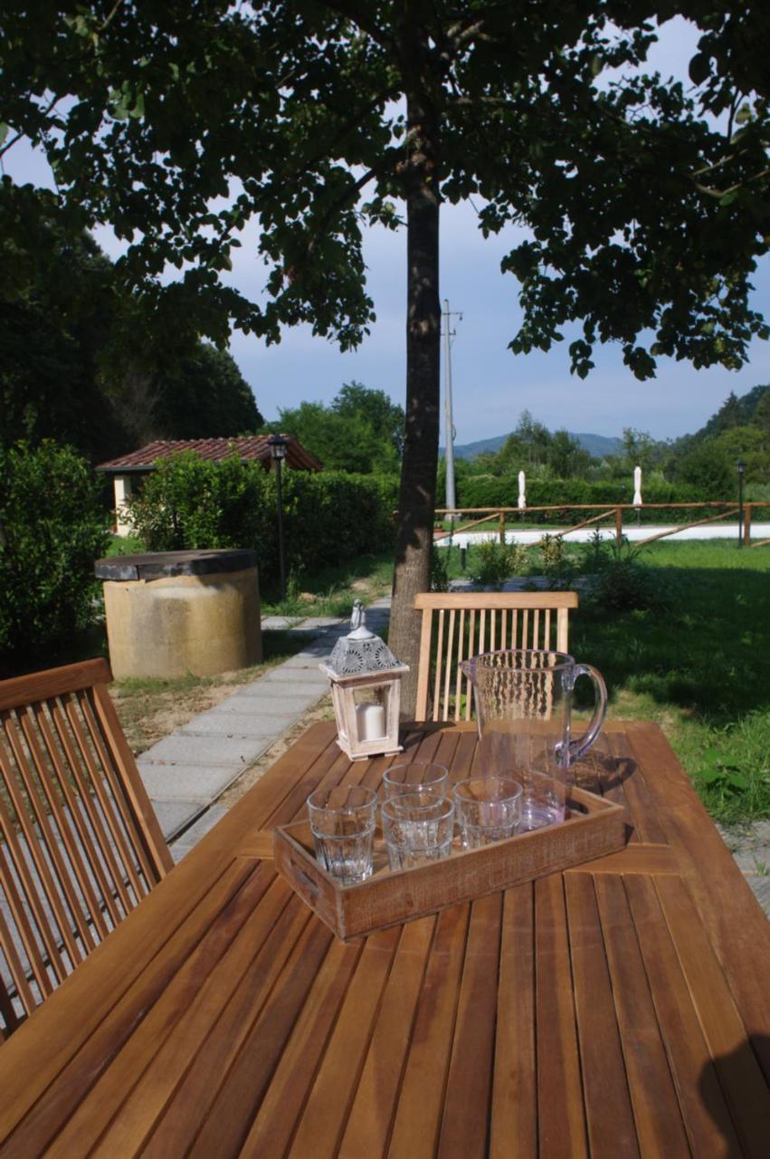 Casale La Fata -Tipico Toscano Immerso Nelle Colline Tra Lucca E Versilia, 6 Appartamenti Indipendenti Camaiore Dış mekan fotoğraf