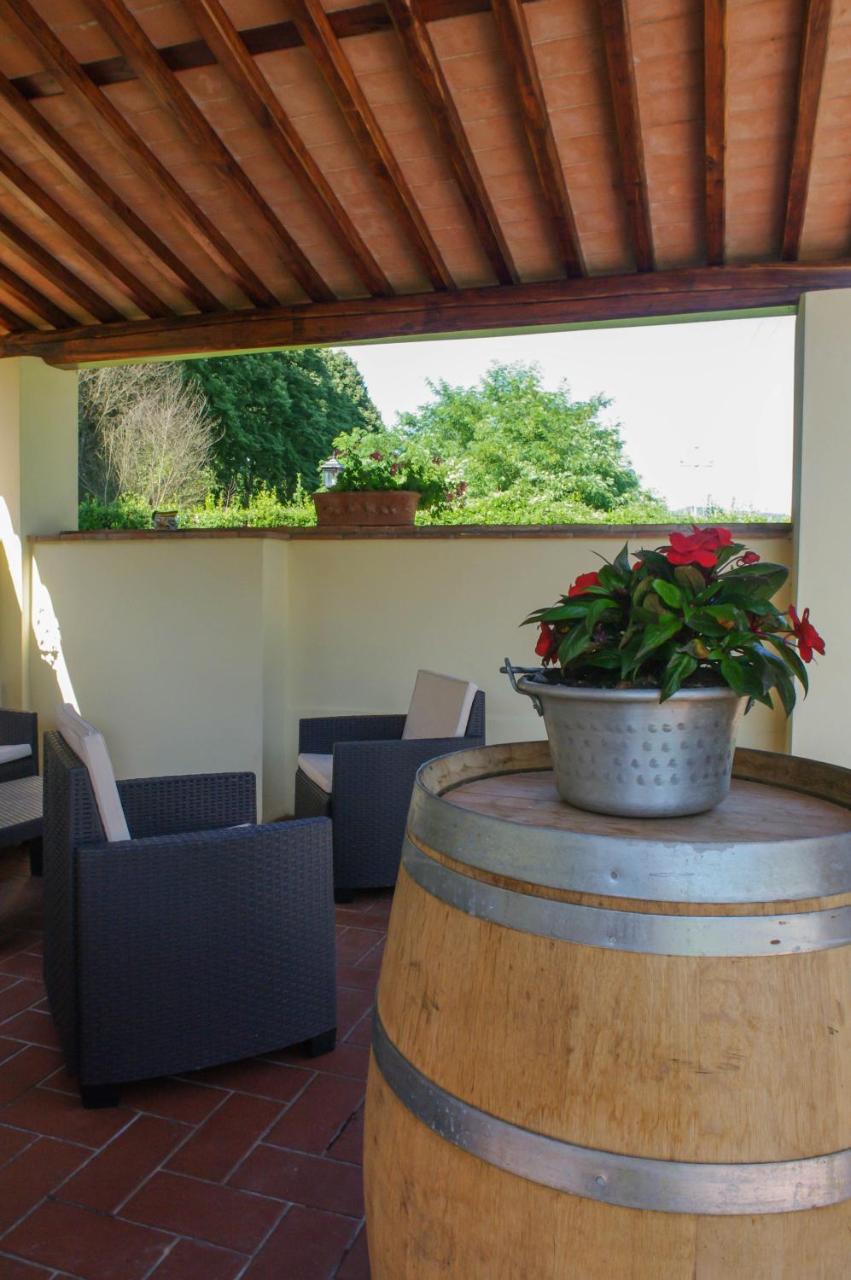 Casale La Fata -Tipico Toscano Immerso Nelle Colline Tra Lucca E Versilia, 6 Appartamenti Indipendenti Camaiore Dış mekan fotoğraf