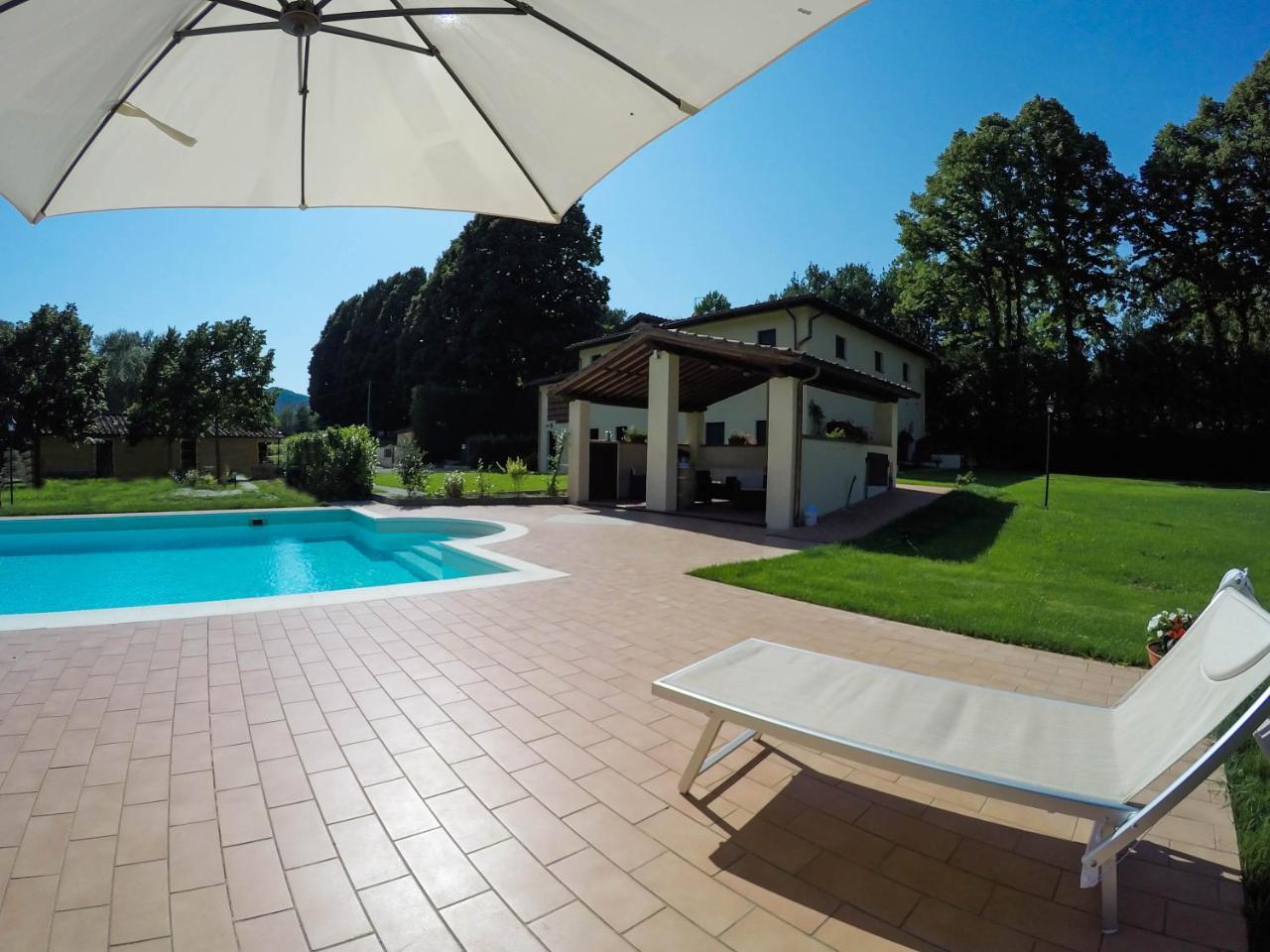 Casale La Fata -Tipico Toscano Immerso Nelle Colline Tra Lucca E Versilia, 6 Appartamenti Indipendenti Camaiore Dış mekan fotoğraf