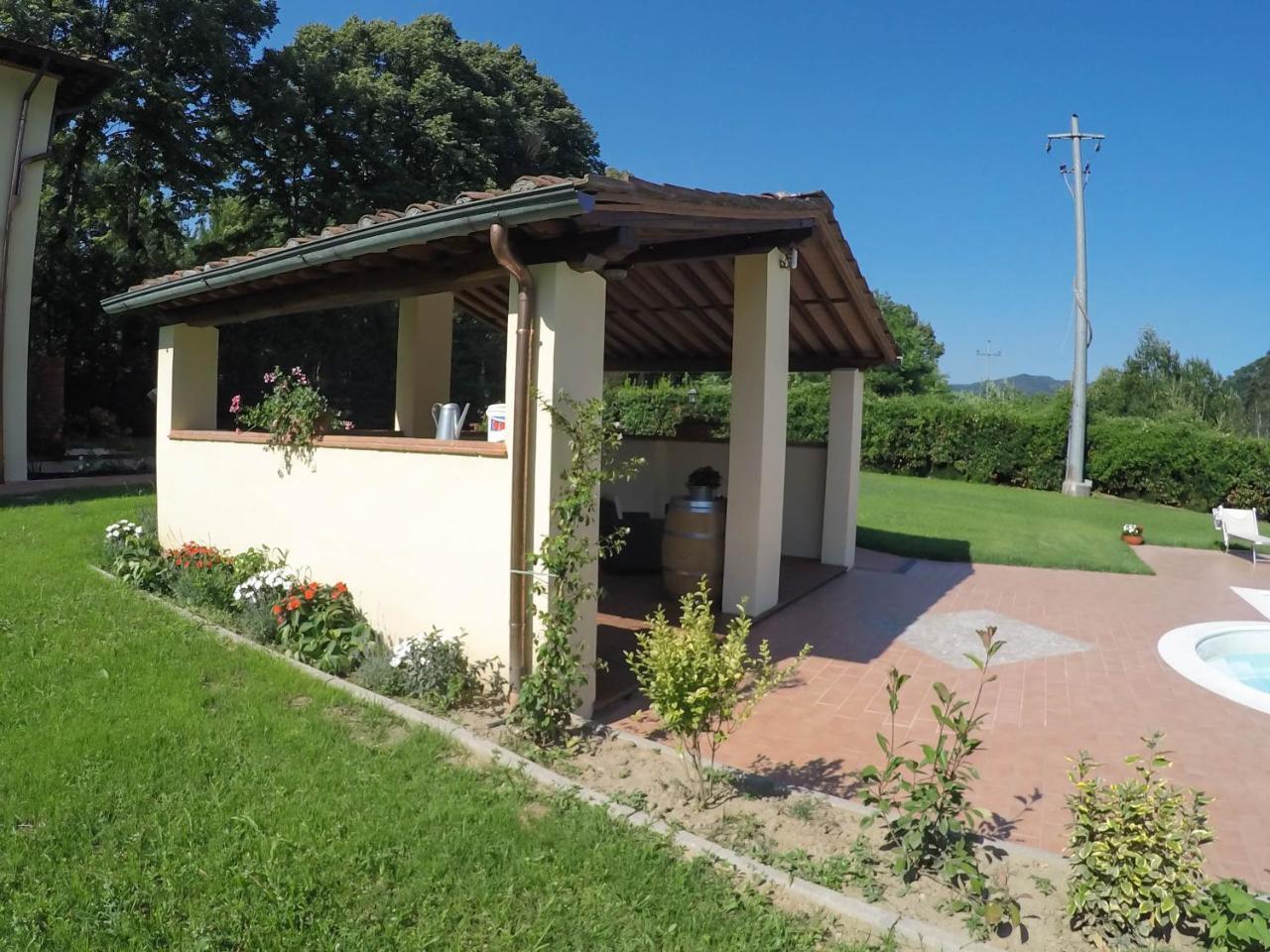 Casale La Fata -Tipico Toscano Immerso Nelle Colline Tra Lucca E Versilia, 6 Appartamenti Indipendenti Camaiore Dış mekan fotoğraf